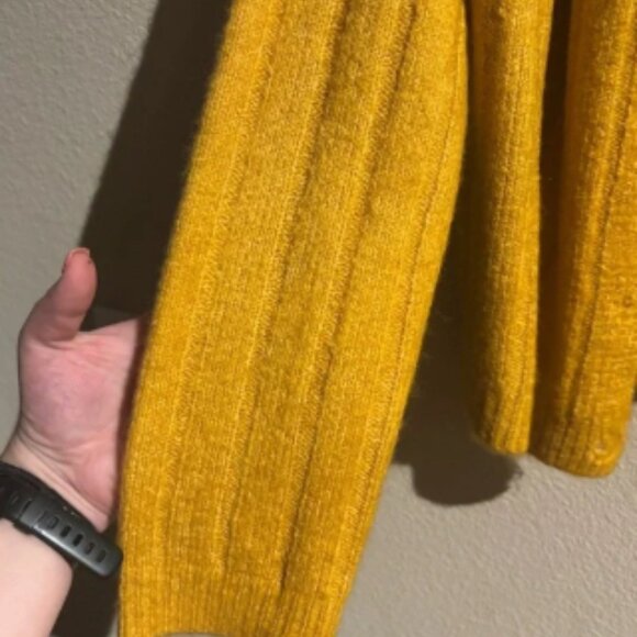Mustard Open Cardigan Sweater - Picture 4 of 7